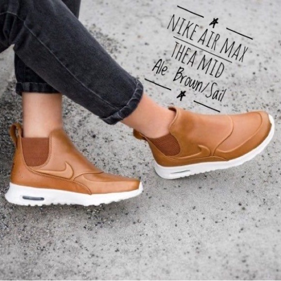 Nike Air Max Thea Mid Boot in Ale Brown - Picture 3 of 9